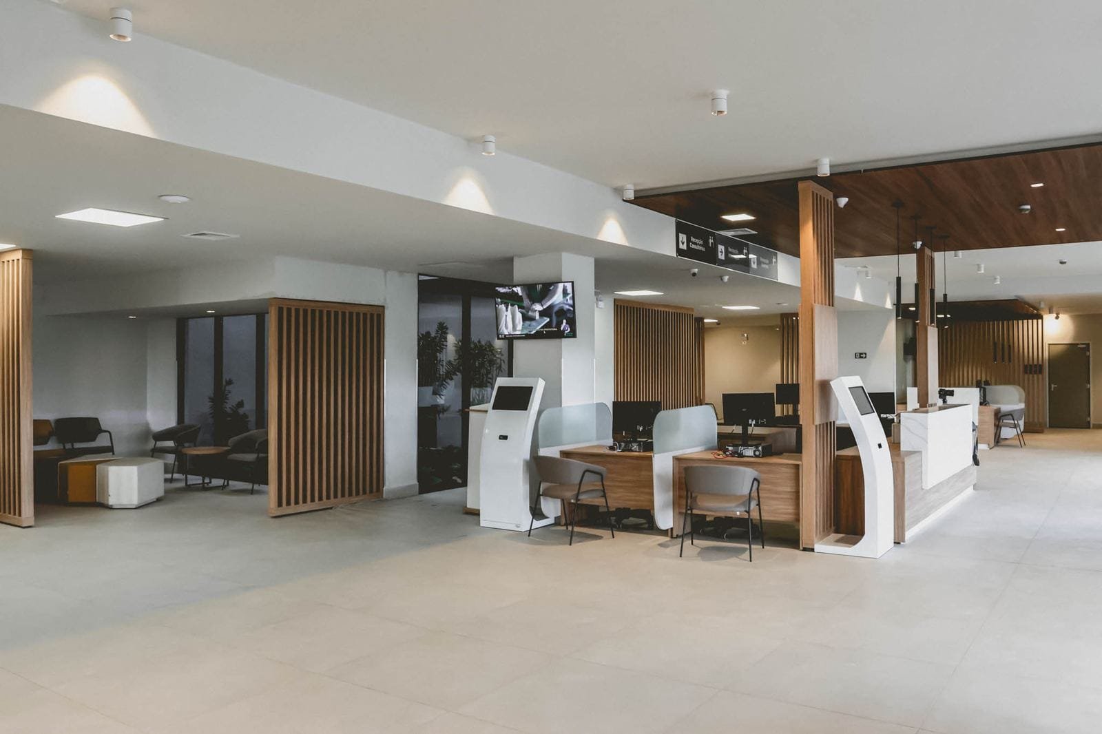 Recepção e ambulatório do Hospital Papa Francisco em Pinhais